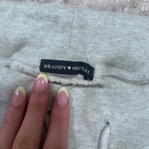 brandy melville sweats - Picture 2 of 2